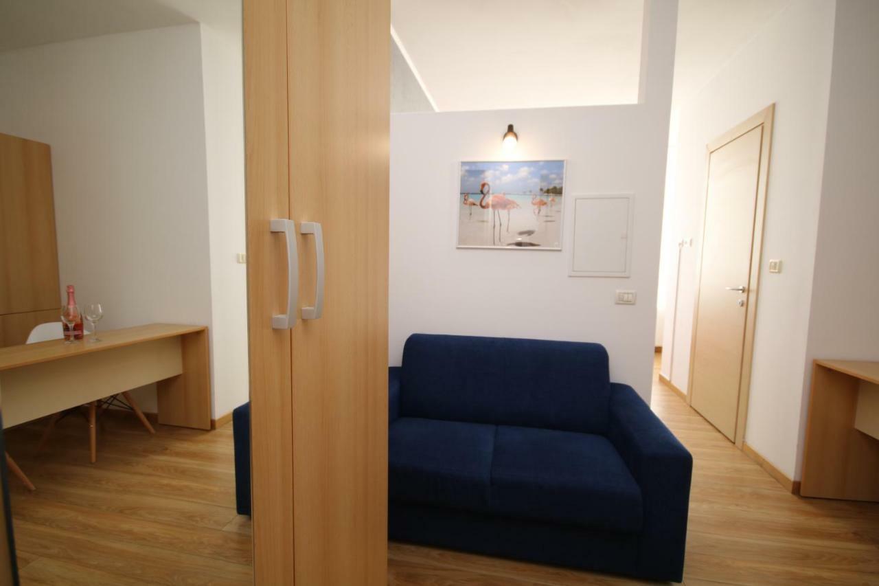 Comfort Apartments ティミショアラ エクステリア 写真