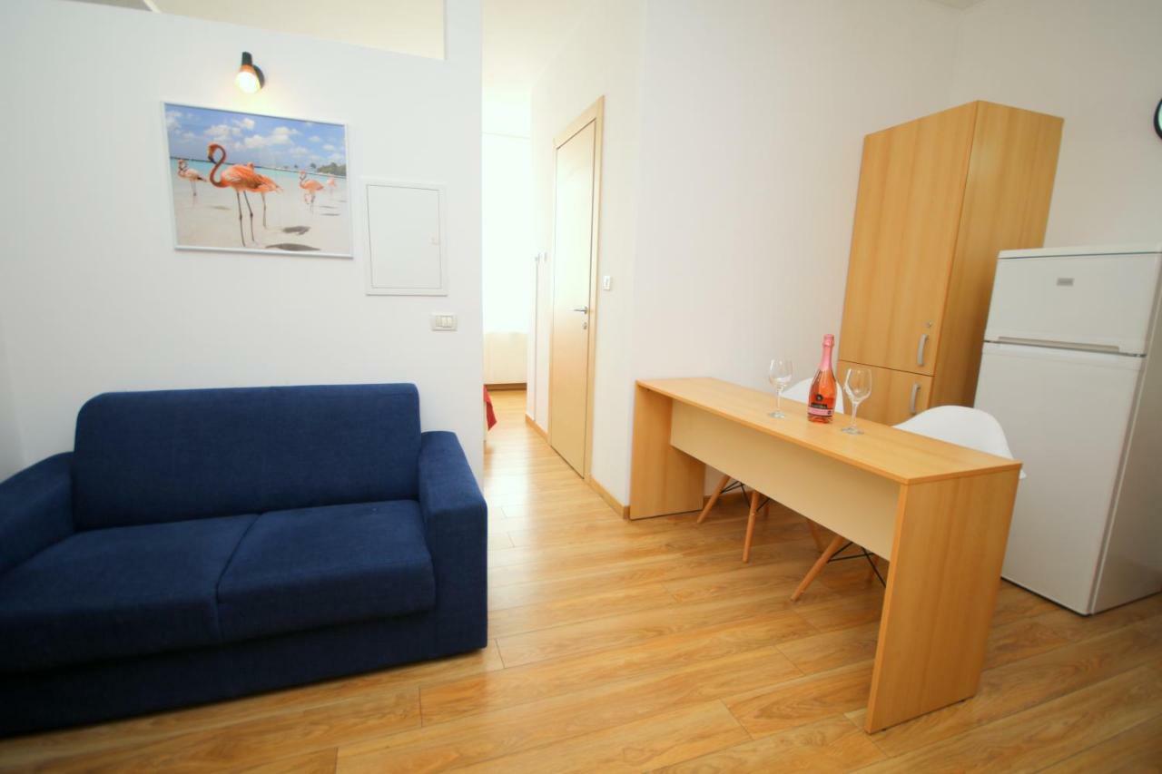 Comfort Apartments ティミショアラ エクステリア 写真